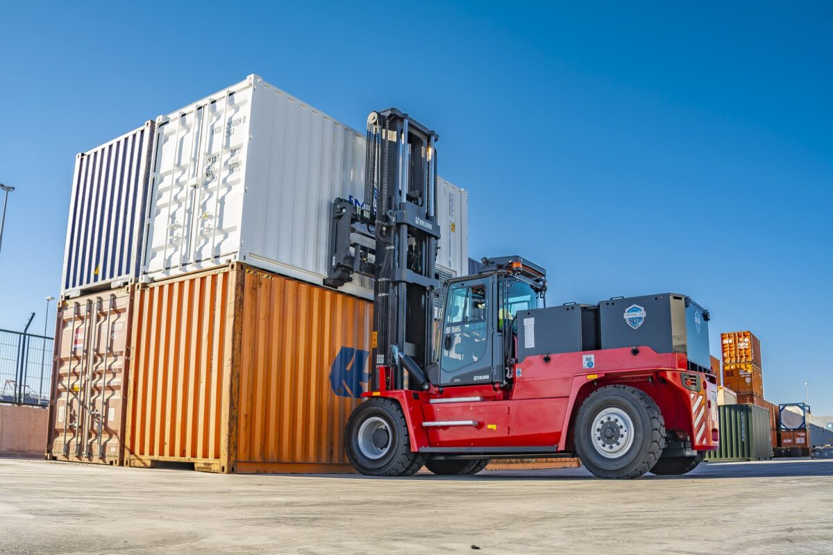 Quy trình nâng hạ container an toàn cho công trình nhỏ