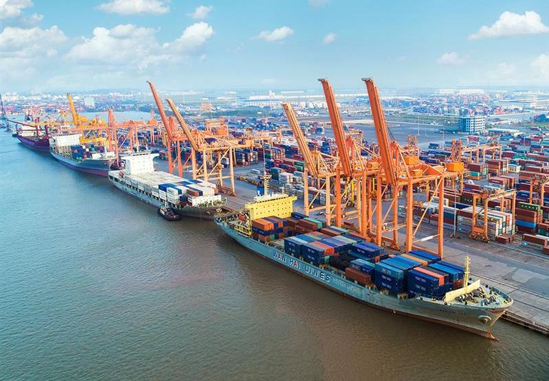 Tăng cường vận tải hàng hoá đến Hải Phòng bằng đường thủy